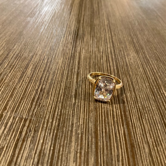 NWOT Elegant Gold Women's Ring size 10 - Picture 3 of 5